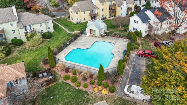 Building Photo - 3220 Selwyn Farms Ln