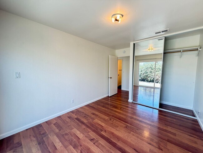 Building Photo - 3555 Magnolia Dr