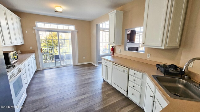 Building Photo - 51 Farrah Dr