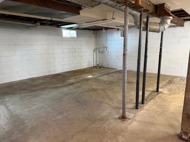 Building Photo - 10212 Immanuel Rd