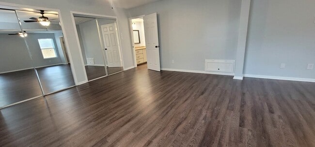 Building Photo - 9614 Charter Ridge Dr