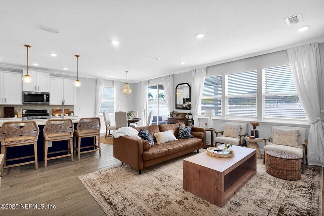 Building Photo - 187 Silverleaf Village Dr