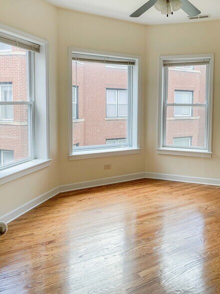 Building Photo - 849 W Cornelia Ave