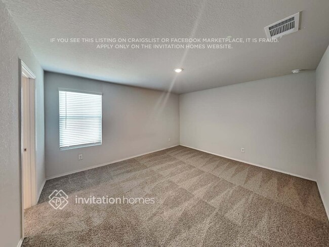 Building Photo - 7218 Lincoln Trce