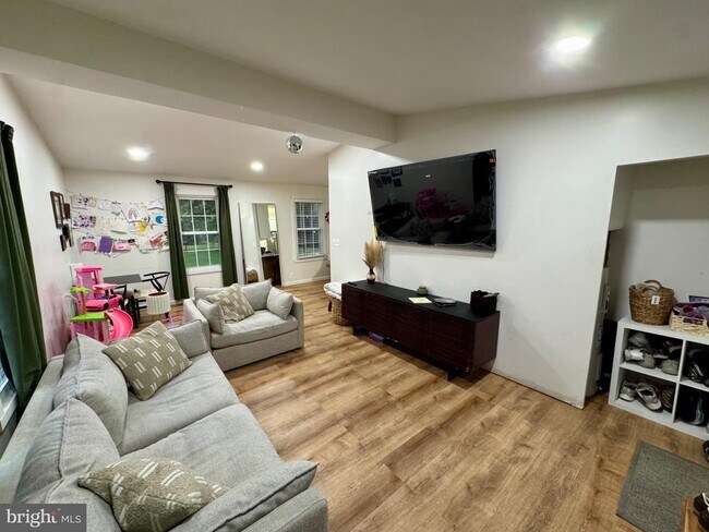 Building Photo - 24712 Etchison Dr