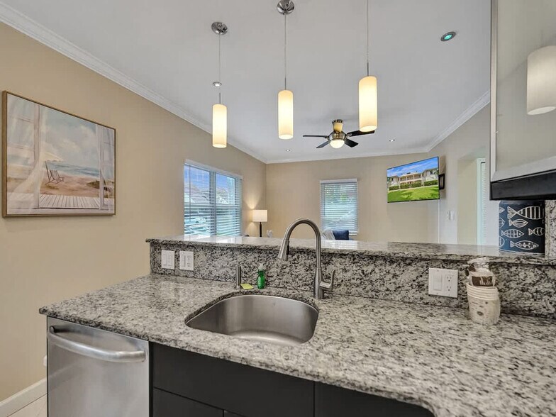 Building Photo - 37 Hendricks Isle