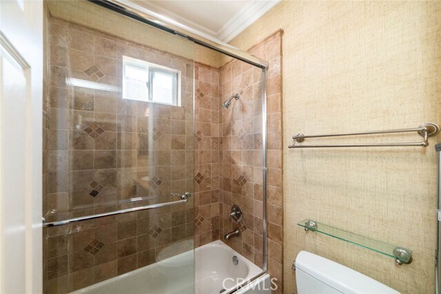 Building Photo - 6 Roseleaf