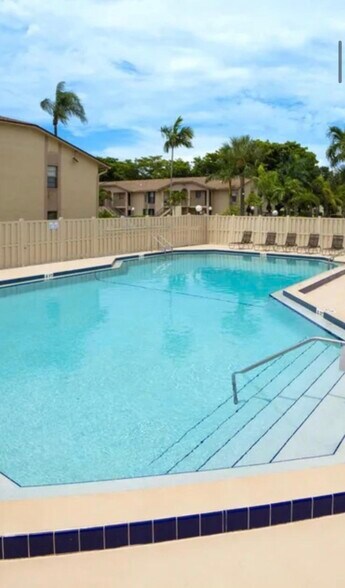 Pool - 9521 Boca Cove Cir