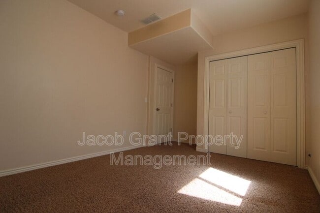 Building Photo - 5361 Barton Ln