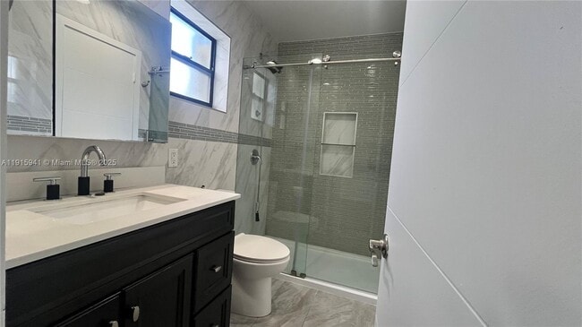 Building Photo - 487 NW 98th Ct