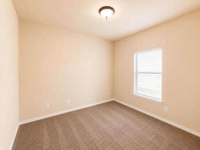 Building Photo - 1328-1330 Piedmont Drive