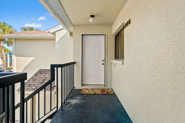 Building Photo - 8006 Picketts Ct