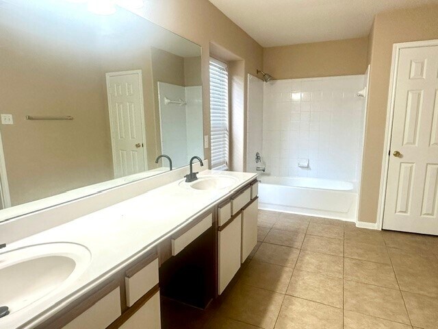 Building Photo - 19618 Lighthouse Scene Ln