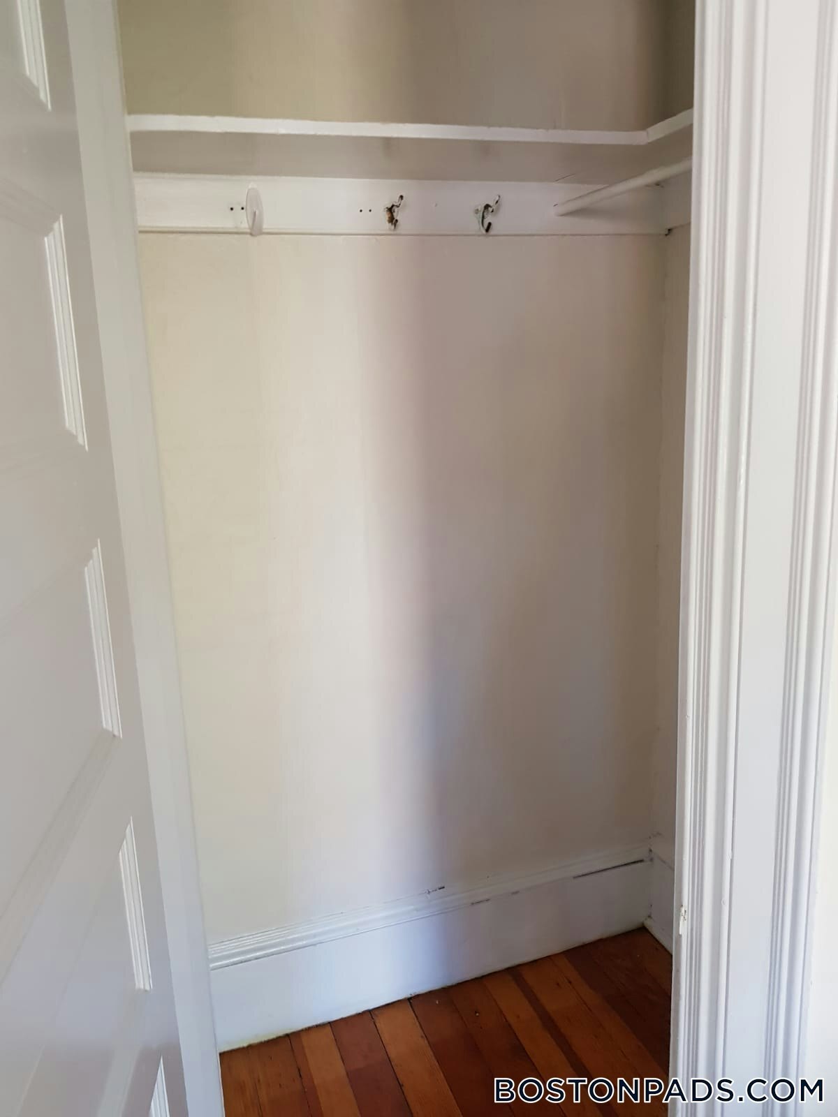 Building Photo - 533 Newbury St