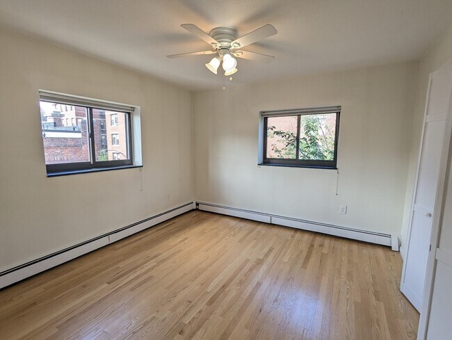 Building Photo - 15 Walbridge St