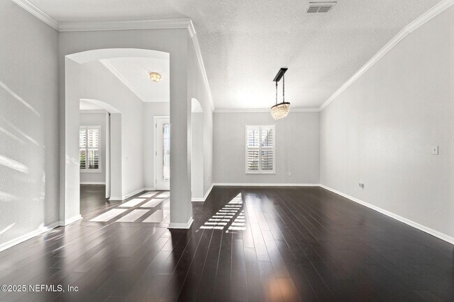 Building Photo - 16456 Tisons Blf Rd