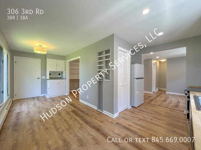 Building Photo - 306 3rd Rd