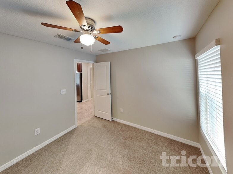 Building Photo - 10026 RoseMary Leaf Ln