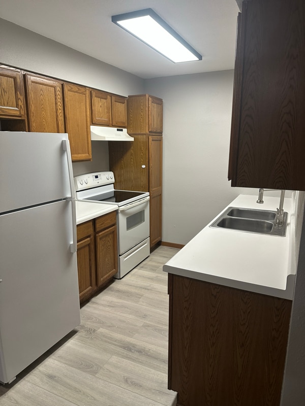 Building Photo - 16 N Hill St