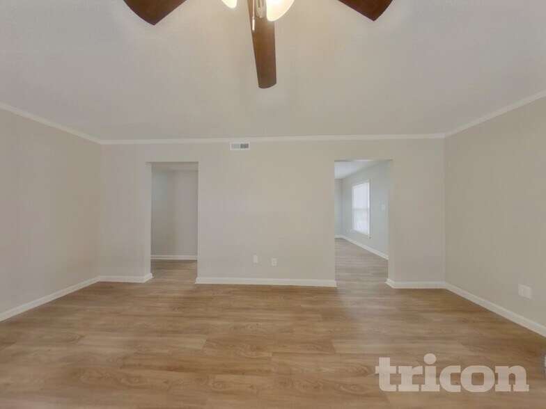 Building Photo - 9033 Trailhead Ct