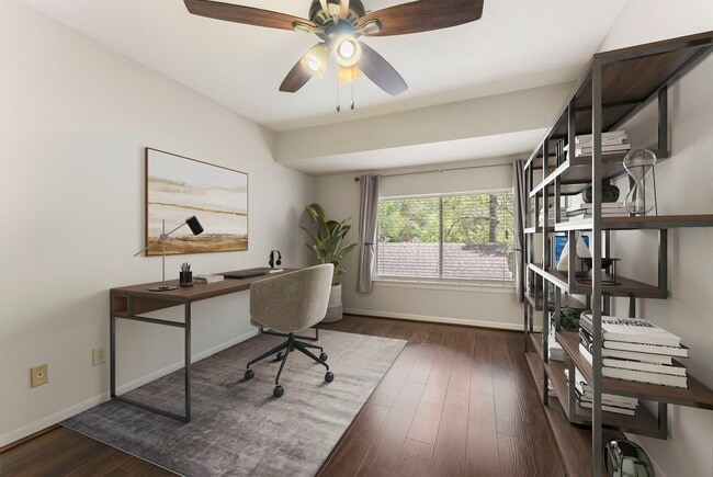 Building Photo - 2347 W Settler's Way