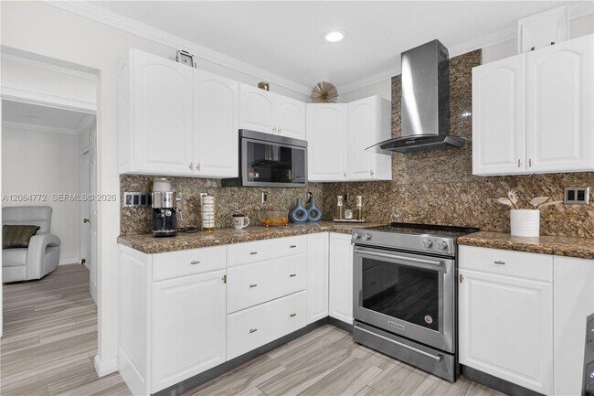 Building Photo - 1777 SW 136th Pl