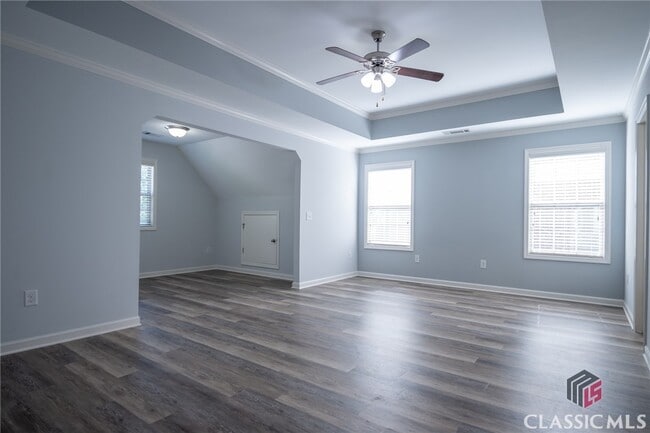 Building Photo - 168 Putters Dr