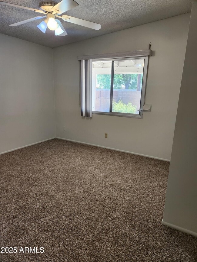 Building Photo - 1719 W Royal Palm Rd