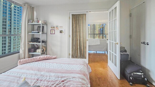 Building Photo - 405 N Wabash Ave