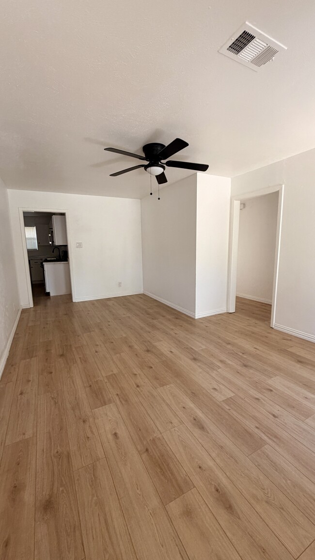 Building Photo - 3416 Sunnydale Ln