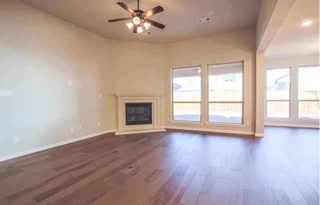 Building Photo - 1708 Daisy Corner Dr