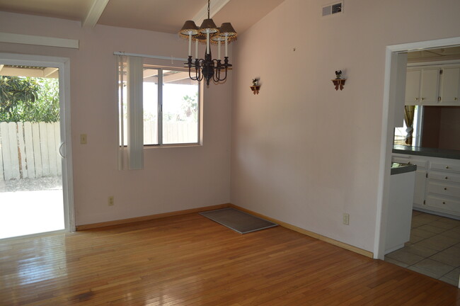 Building Photo - 3 BR, 2 BA, Two Car Garage Home For Rent