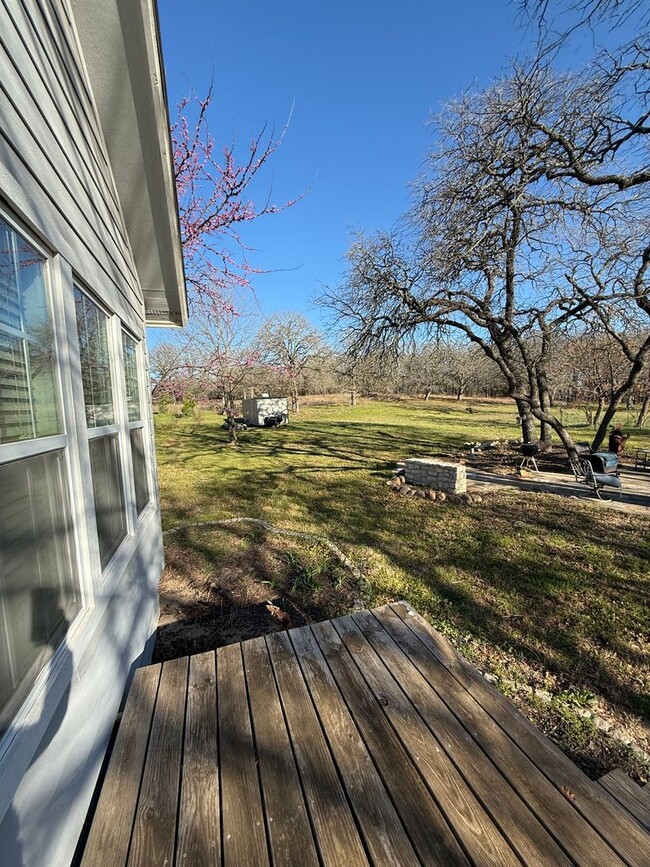 Building Photo - Charming two bedroom home on 3.5 acres in ...