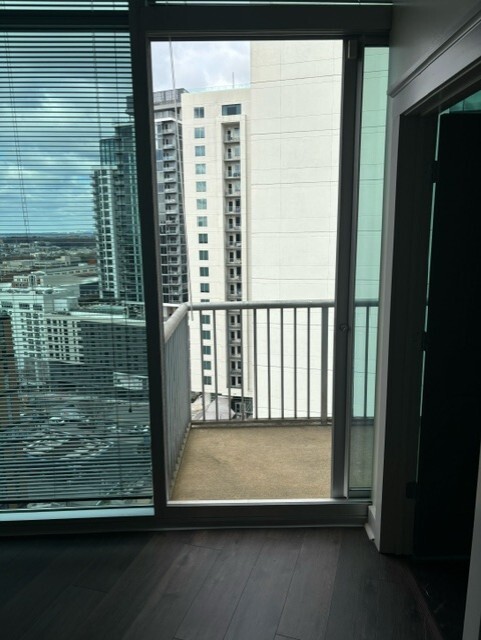 Balcony Entrance from Living Room - 44 Peachtree Pl NE