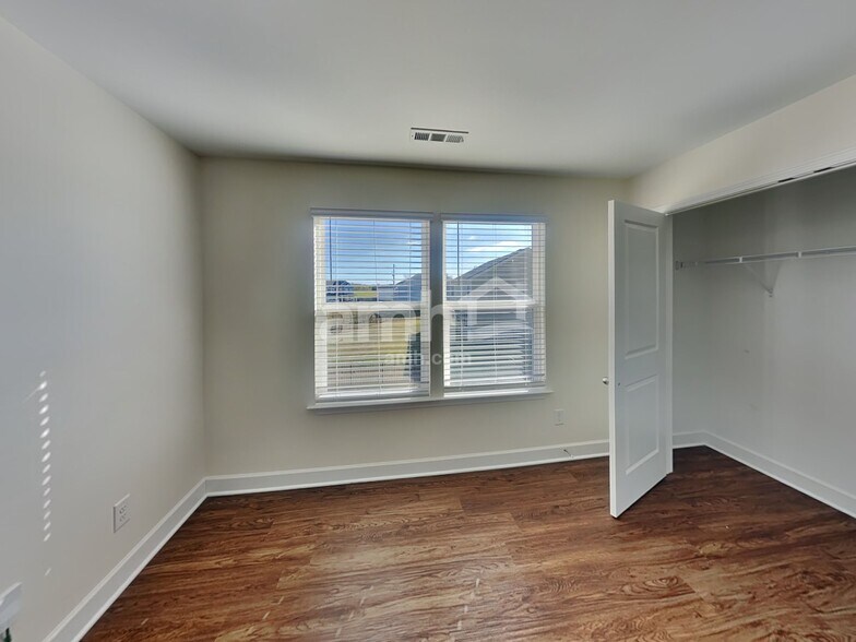 Building Photo - 4804 Horatio Ct