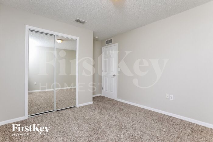 Building Photo - 3324 Sanborn Ln