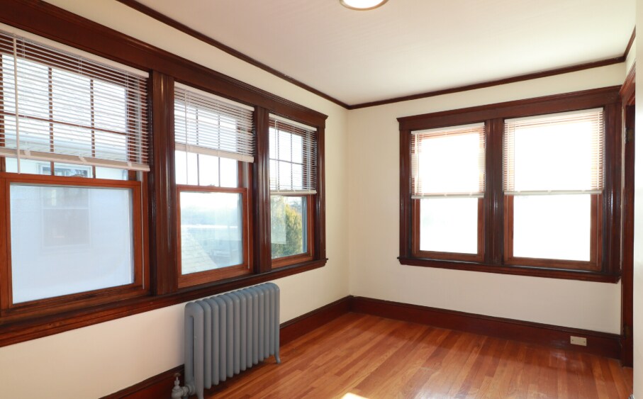 Building Photo - 394 Mount Auburn St