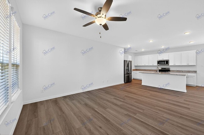 Building Photo - 512 Baker Ct