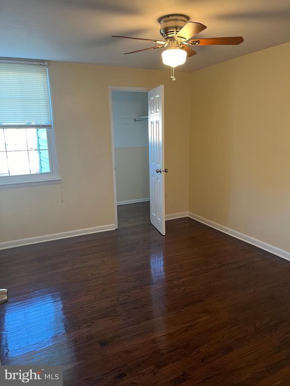 Building Photo - 4417 Crossland Rd