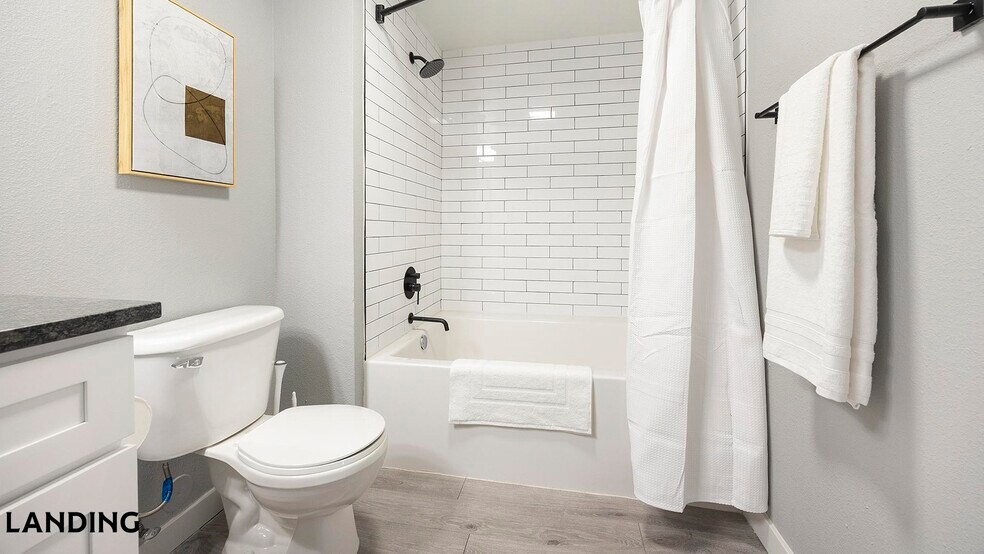 Building Photo - 901 Colorado Blvd