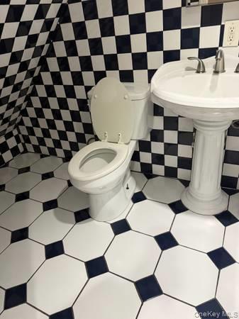 Building Photo - 65 Prospect St