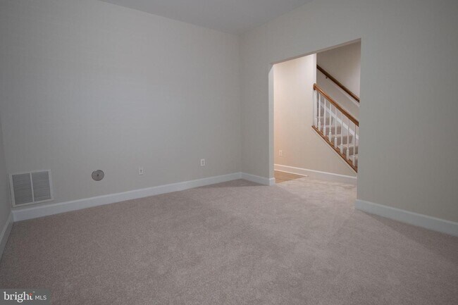 Building Photo - 522 Jurgensen Pl