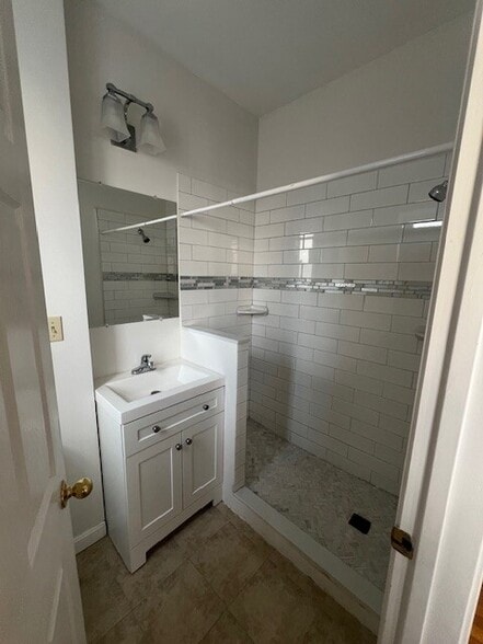 Building Photo - 38 Hemenway St