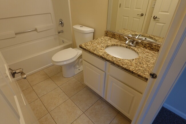 Building Photo - 2244 Flagstone Ln