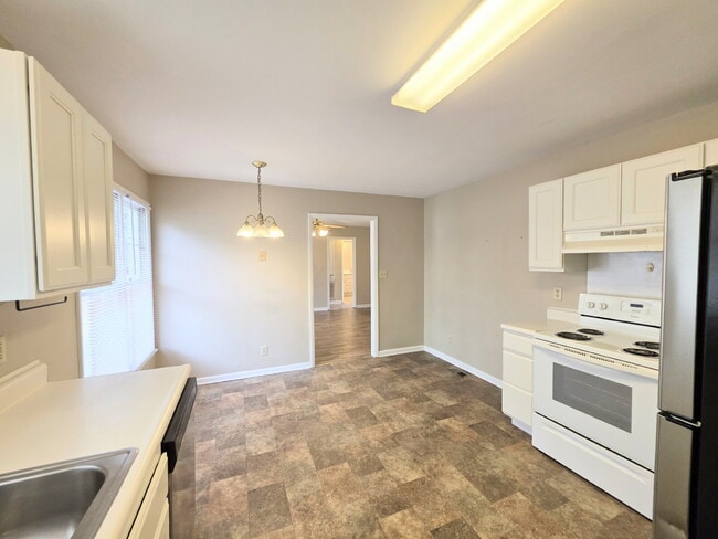 Building Photo - 1179 Butterwood Cir