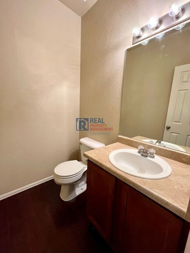 Building Photo - 10276 Deer Meadow Cir