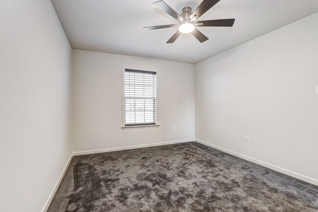 Building Photo - 9307 Drumman Dr