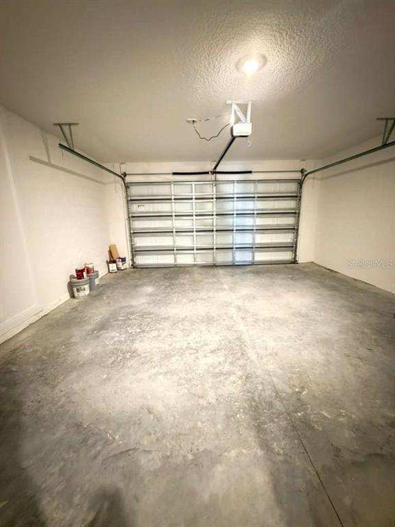 Building Photo - 2265 Hen Rd