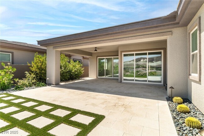 Building Photo - 87 Reflection Cove Dr