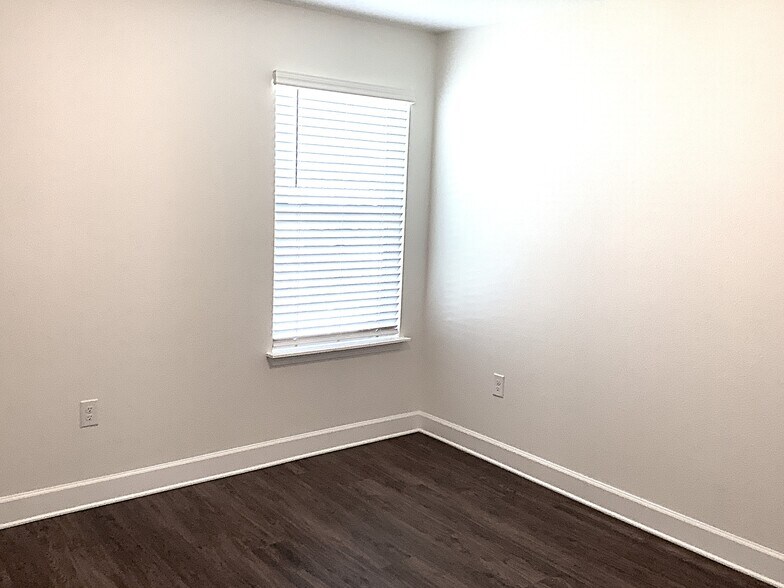 Building Photo - 4540 Reisswood Loop